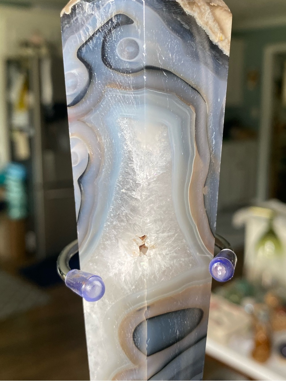 🌋✨ Volcano Agate Wand – UV Reactive with Open Druzy ✨🌋 - Picture 10 of 14